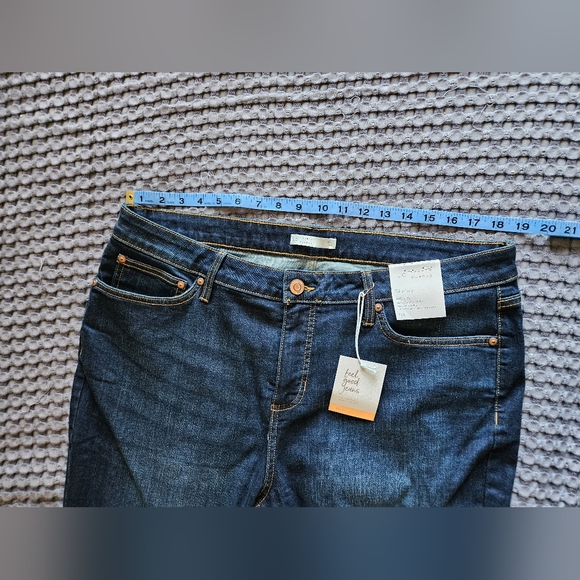 Lauren Conrad Mid-Rise Skinny Jeans - Size 16W - Picture 5 of 8